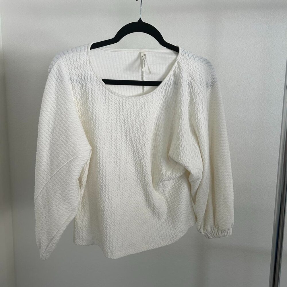 Anthropologie | White long sleeve knitted top, loose fit